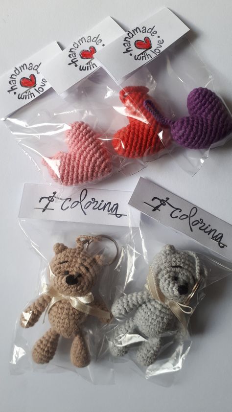 #colorina_mvo Crochet Packaging, Amigurumi Keychain, Project Steps, Crochet Business, Keychain Design, Crochet Keychain, Crochet Art, Crochet Fashion, Crochet Bag