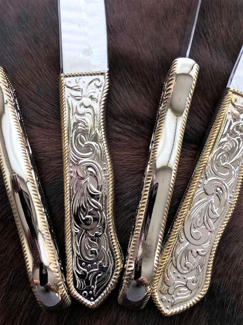 Western Kitchen Table, Western Table Decorations, Cowboy Kitchen, Ranch Style Decor, Western Table, Western Dinnerware, Western Kitchen Decor, Stainless Steel Knife Set, Western Rooms