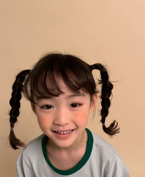 Asian Toddler Girl, Twins Drawing, Toddler Hairstyles Girl, Kawaii Hairstyles, Korean Babies, Kids Hair Cuts, Asian Kids, Soft Aesthetic