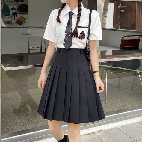 cutiekill-plus-size-classic-a-line-medium-pleated-skirt-c00323 Goth Outfits Plus Size, Uni Fashion, Pink Academia, Pleaded Skirt, School Uniform Fashion, School Uniform Outfits, Uniform Dress, Black Pleated Skirt, Plus Size Skirts