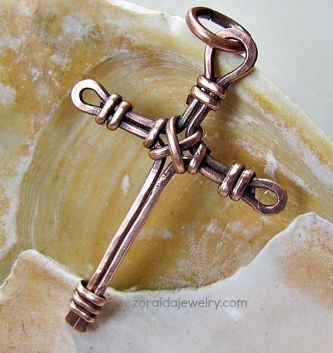 Wire Wrapped Cross, Wire Crosses, Bijoux Fil Aluminium, Wire Jewelry Tutorial, Diy Wire Jewelry, Wire Work Jewelry, Wire Pendant, Work Jewelry, Wire Crafts