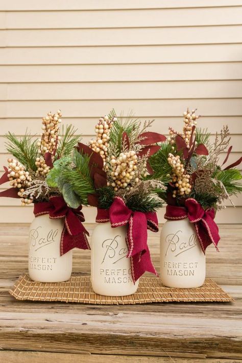 16 Best Winter Mason Jar Centerpieces for Weddings | Emmaline Bride Water Rangoli, Upcycle Jars, Mason Jar Christmas Decorations, Jars Decor, Holiday Mason Jar, Mason Jar Christmas Crafts, Wedding Jars, Wedding Centerpieces Mason Jars, Mason Jar Centerpiece