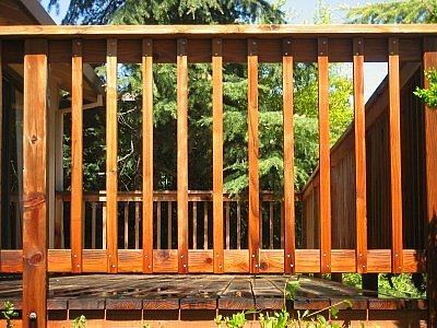 16 Types of Deck Railing Design Ideas Reling Design, Wood Deck Railing, Railing Designs, Patio Railing, Deck Railing Design, Railing Ideas, Wood Railing, Deck Construction, Deck Stairs