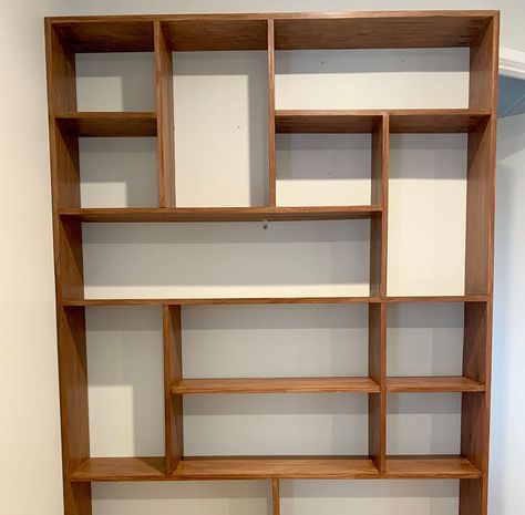 Shelving Unit Ideas, Mid Century Modern Shelving Unit, Creative Shelving, Timber Feature Wall, Mid Century Shelf, Mid Century Modern Shelves, Mid Century Wall Unit, Style Shelving, Modern Shelving Units