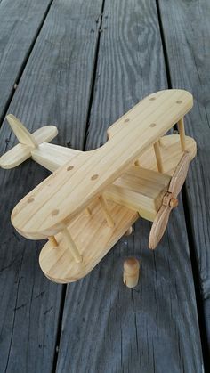 Wooden Toy Biplane Childrens Toy Boxes, Childrens Toy Storage, Wooden Toys Diy, Natural Wood Toys, Toy Airplane, Wooden Toys Design, Wooden Airplane, Wooden Plane, Wooden Toy Trucks