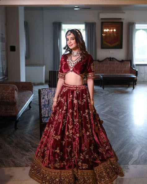 Feel elegant in our Maroon Velvet Lehenga, beautifully embroidered with Aari Tari designs. ✨

Perfect for special occasions, its rich velvet fabric and intricate details add sophistication. ❤️

Step into timeless beauty and make a statement effortlessly with this stunning outfit.

Talent : @vaishnavi_sharma_19
Makeup : @makeup_paayal
.
.
.
#aaritari #outfits #red #velvet #wedding #outfits #women #style #weddingoutfits #lehengas #womenfashion #lehengasinspiration Velvet Red Lehenga, Bridal Lehenga Red Royal, Wedding Outfits Women, Red Velvet Lehenga, Maroon Velvet Lehenga, Velvet Lengha, Red Velvet Wedding, Desi Clothing, Velvet Dupatta