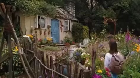 If you've read Roald Dahl's "Matilda" books, you probably adore Miss Honey, Matilda's teacher. Here's how to decorate your home like her sweet cottage. Ms Honey House, Miss Honeys Cottage, Ms Honeys Cottage, Miss Honey House, Cottage Movies, Miss Honey Cottage, Miss Honey Aesthetic, Jennifer Honey, Miss Honey Matilda