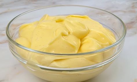 Italian Pastry Cream, Italian Custard, Bavarian Cream, Cream Custard, Homemade Pudding, Lemon Custard, How To Cook Meatballs, Italian Pastry, Custard Recipes