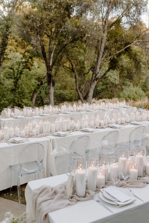 Destination Intimate Wedding, Candle Lit Table Wedding, Wedding Lamp Centerpieces, Minimal Chic Wedding Decor, Modern Micro Wedding, Magical Wedding Reception, Neutral Wedding Place Setting, Candle Lit Reception Tables, Minimal Wedding Reception Decor