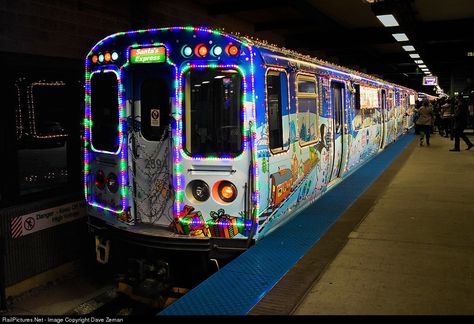 RailPictures.Net Photo: CTA 2894 Chicago Transit Authority Budd 2600 Series at Wilmette, Illinois by Dave Zeman Wilmette Illinois, Chicago Transit Authority, Chicago L, Holiday Train, Purple Line, Chicago Photos, Before Sunrise, Dusk To Dawn, Location Map