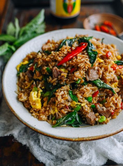 Fancy Rice, Sugar Showpiece, Asian Sides, Health 2023, Grain Dishes, Basil Fried Rice, Fried Rice Dishes, Thai Fried Rice, Asian Meals