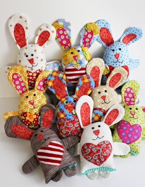 40 Easter Sewing Projects & Ideas Jennifer Jangles, Spring Sewing Projects, Basket Sewing Pattern, Bunny Sewing, Spring Sewing, Crafts Easter, Diy Bebe, Trendy Sewing, Easter Projects