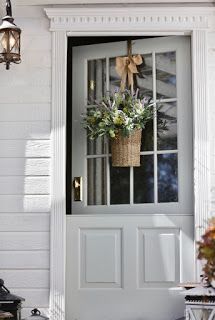 Curb Appeal- 20 Front Door Color Inspirations - FRENCH COUNTRY COTTAGE Country Cottage Bedroom, Country Cottage Living Room, Country Cottage Living, Front Door Color, Front Door Baskets, Country Cottage Interiors, Cottage Modern, Fresh Farmhouse, Country Cottage Style