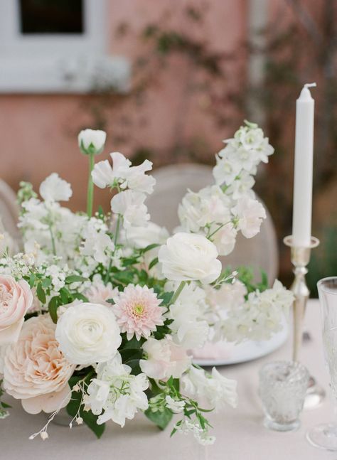 European Inspired Wedding Elegance in Australia's Hunter Valley via Magnolia Rouge European Inspired Wedding, Blush Centerpiece, Wedding Ceremony Setup, Wedding Color Pallet, Hunter Valley Wedding, Sentimental Wedding, Low Centerpieces, Wedding Floral Centerpieces, Country Retreat