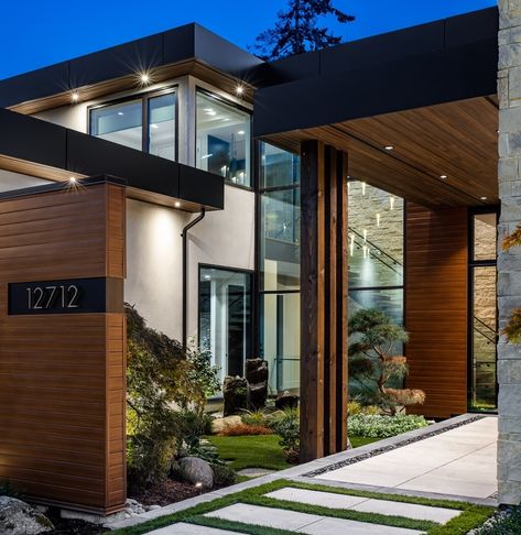 The front entrance of a home can make a huge impact on the overall look and feel of the property. At our latest project, we designed a feature wall that not only adds privacy to the front entrance, but also creates a fantastic courtyard and garden area that feels personalized and intimate to the homeowners.⁠ ⁠ Home Design and Interiors @sucasadesign⁠ photography @upperleftphotographi⁠ Farm Villa, Privacy Wall, Privacy Walls, Garden Area, Front Entrance, Front Entrances, Feature Wall, Home Design, Entrance