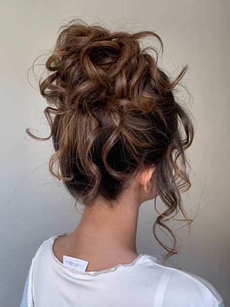 Formal High Updo, Hoco Hair Bun, Curled Up Do, Hairstyles Up Do, 90’s Hair, 2024 Hairstyles For Women, Wavy Hair Updo, Wedding Hairstyles Curly Hair, Curled Bun