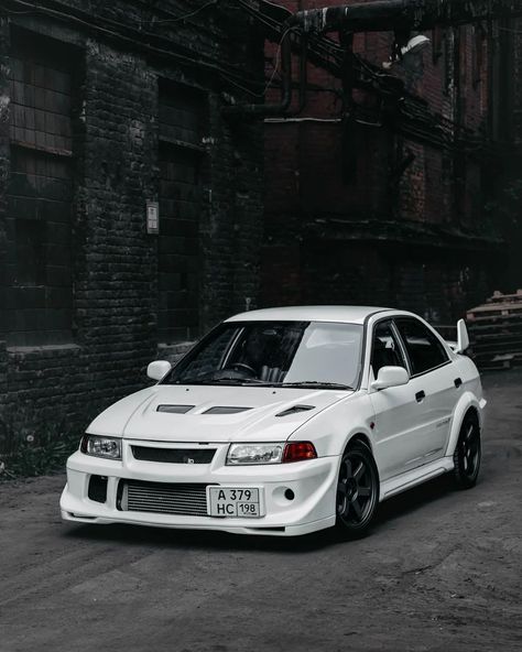 Evo 6 Wallpaper, Lancer Car, Evo 6, Jeep Wallpaper, Honda Civic Car, Civic Car, Old Muscle Cars, Lancer Evo, Cool Car Drawings