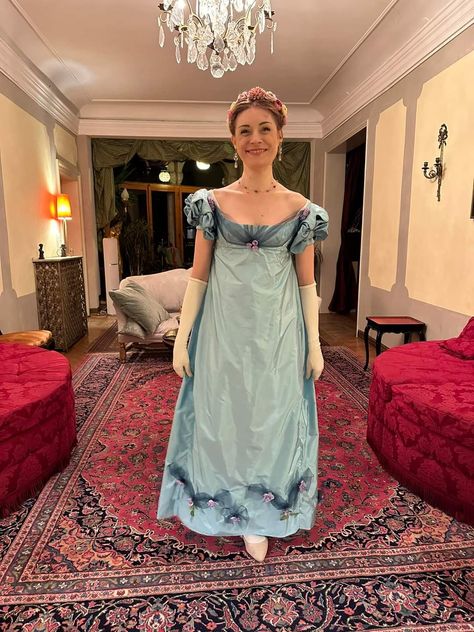 Regency Runway Fashion, Regency Era Nightgown, Regency Era Ball Gowns, Modern Regency Fashion, Blue Regency Dress, 1810s Dress, Regency Ball Gown, 1800s Dresses, Bridgerton Oc