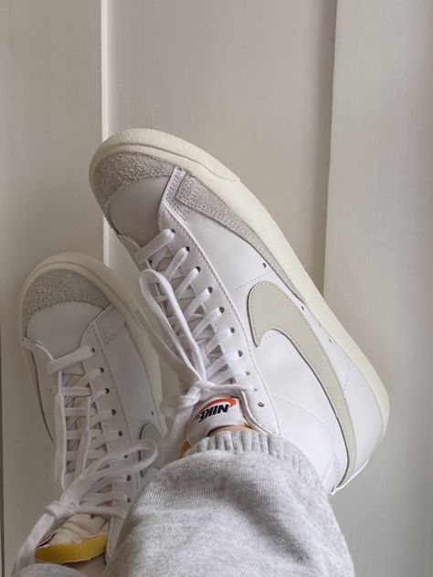 creme coloured shoes, nike mid vintage 77s, lace ups Cute Nike Shoes Blazers, Cream Shoes Aesthetic, Nike High Top Blazer, Brown Nike Blazers, White Shoe Aesthetic, White Aesthetic Shoes, Nike Blazers Aesthetic, Blazer Nike Shoes, Aesthetic Shoes Vintage