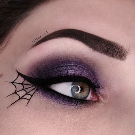 Makeup Looks For Witches, Witch Eyeshadow Halloween, Witch Makeup Ideas Purple, Simple Witchy Makeup Looks, Purple Eyeshadow Witch Makeup, Women Witch Makeup, Halloween Eye Makeup Witch, Spider Web Eyeshadow, Kids Witch Halloween Makeup