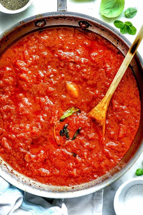 Marinara Sauce With Canned Tomatoes, Recipes With San Marzano Tomatoes, Classic Marinara Sauce, Italian Sauces, San Marzano Tomato Sauce, Tomato Sauces, Best Marinara Sauce, Easy Marinara Sauce, Homemade Marinara Sauce