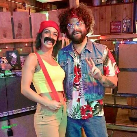 Couples Costume. Nailed it! Cheech & Chong Chic And Chong Costume, Chic And Chong, Nacho Libre Costume Couple, Cheech And Chong Costumes, Nacho Libre Costume, Cheech Marin, Nacho Libre, Halloween Coustumes, Couples Halloween Outfits