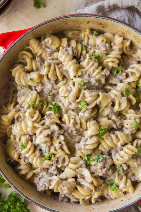 Classic Beef Stroganoff Recipe, Ground Beef Casserole Recipes, Ground Beef Stroganoff, Mushroom Soup Recipes, Beef Pasta, Cream Of Mushroom Soup, Stroganoff Recipe, Roasted Chicken Breast, Cream Of Mushroom