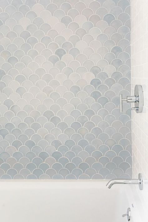 Scallop Tile Bathroom, Fishscale Tile, Coastal Bathroom Tile, Coastal Farmhouse Bathroom, Scallop Tiles, Coastal Bathroom Design, Coastal Interior Design, Ceiling Details, Beach House Bathroom