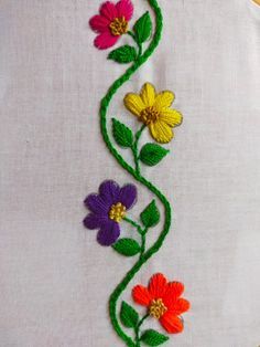 Simple Hand Embroidery Designs, Simple Hand Embroidery, Embroidery Simple, Brazilian Embroidery Stitches, Basic Hand Embroidery Stitches, Simple Hand Embroidery Patterns, Hand Beaded Embroidery, Simple Embroidery Designs, Diy Embroidery Designs