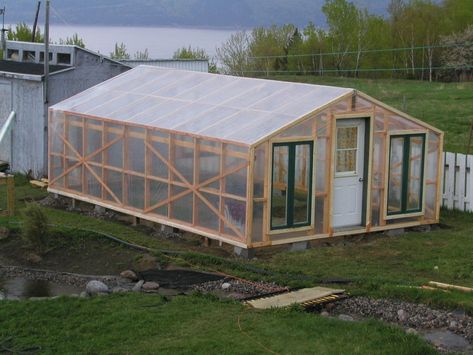 diy pvc pipe greenhouse Serre Diy, Greenhouse Base, Recycled Windows, Greenhouse Farming, Diy Greenhouse Plans, Plantas Bonsai, Build A Greenhouse, Greenhouse Interiors, Backyard Greenhouse