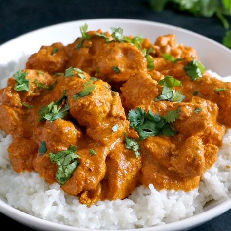 Butter chicken recipe indian style Chicken Recipe Indian, Easy Butter Chicken Recipe, Poulet Tikka Masala, Easy Butter Chicken, Butter Chicken Recipe Indian, Butter Chicken Recipe Easy, Butter Chicken Curry, Delicious Family Dinners, Indian Butter Chicken