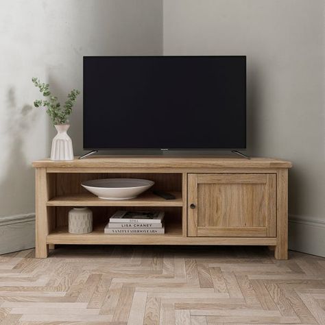 Floating tv stand