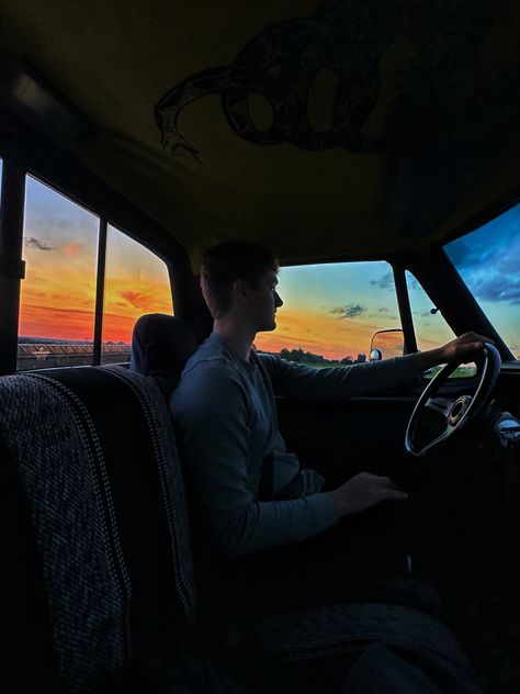 truck, dodge, 1992, boyfriend, couple, couple pics, boyfriend pics, sunset, sunset car, sunset truck, aesthetic, bench seat Bench Seat Truck, Truck Boyfriend, Aesthetic Bench, Truck Aesthetic, Car Sunset, Boyfriend Pics, Bench Seat, Couple Pictures, The Twenties