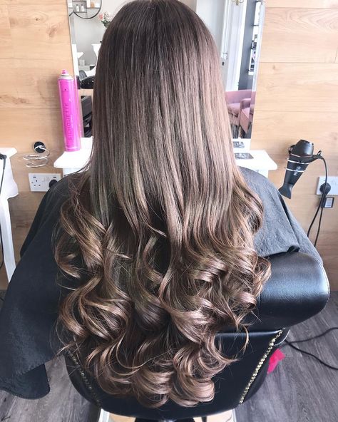 Straight Curl Hairstyle, End Curls Hairstyle, Long Hair With Curled Ends, Curled Fancy Hairstyles, Straightened Hair Curled Ends, Straight Hair Bottom Curls, Medium Hair Curls Wedding, End Curls Long Hair, Straight With Curls At The End