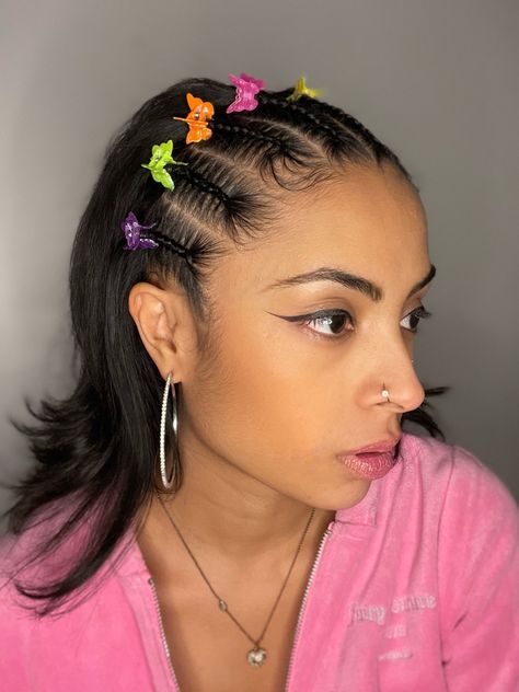 Cute Y2k Hairstyles Butterfly Clips, Y2k Hairstyles Butterfly Clips, Small Butterfly Clips Hairstyles, Butterfly Hairclips Hairstyles, Mini Butterfly Clips Hairstyles, Butterfly Clips Hairstyles Kids, Butterfly Clips Hairstyles Short Hair, 90s Butterfly Clips Hairstyles, Butterfly Hair Clips Hairstyles