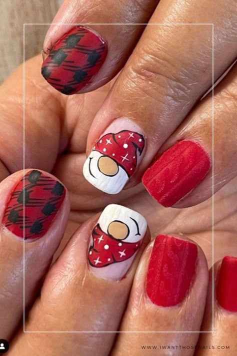 Christmas Gnome Nails 2023, Christmas Gnome Gel Nails, Gnome Holiday Nails, Nail Art For January, Gnomes Nails Design, Christmas Nails With Gnomes, Gnome Nails Christmas, Knomes Nails, Gnomes Nails