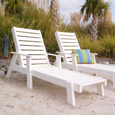 Polywood Captain Recycled Plastic Chaise Lounge with Arms | Pool & Patio Furniture | Upbeat.com Wood-look commercial lounge chair is perfect for pool and roof decks or outdoor patios. #loungechair #recycledplastic #pool #patio #poolfurniture #patiofurniture #commercialsitefurnishings Swimming Pool Chair, Pool Patio Furniture, Beach Lounge Chair, Lake Houses Exterior, Pool Chairs, Furniture Design Chair, Chaise Lounger, Pool Lounge, Chaise Lounges