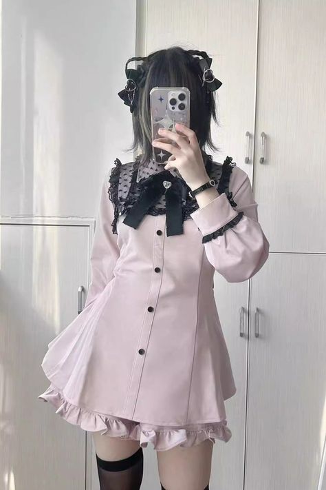 Fabric: Polyester Color: Grey/Pink, Blue/Green Sleeve Length: Long Sleeves Feature: Print, Bowknot, Lace Style: Sweet, Jirai Kei Include: Dress*1 (Any of the accessory is not included.) Size (IN) Bust Waist Sleeve Length Dress Length Shoulder Width Shorts Length Hip S 37.01 22.44-32.28 23.62 26.38 14.17 13.19 44.09 M 39.37 24.02-33.86 24.02 27.17 14.96 13.58 45.67 L 41.73 25.59-35.43 24.41 27.95 15.75 13.98 47.24 Size (CM) Bust Waist Sleeve Length Dress Length Shoulder Width Shorts Length Hip S 94 57-82 60 67 36 33.5 112 M 100 61-86 61 69 38 34.5 116 L 106 65-90 62 71 40 35.5 120 Kei Fashion Types, 80s Pastel Fashion, Girly Kei Fashion, Sweets Outfit, Subcul Jirai Kei, Jirai Kei Clothes, Jirai Kei Outfit Ideas, Shinjuku Fashion, Jirai Kei Outfits