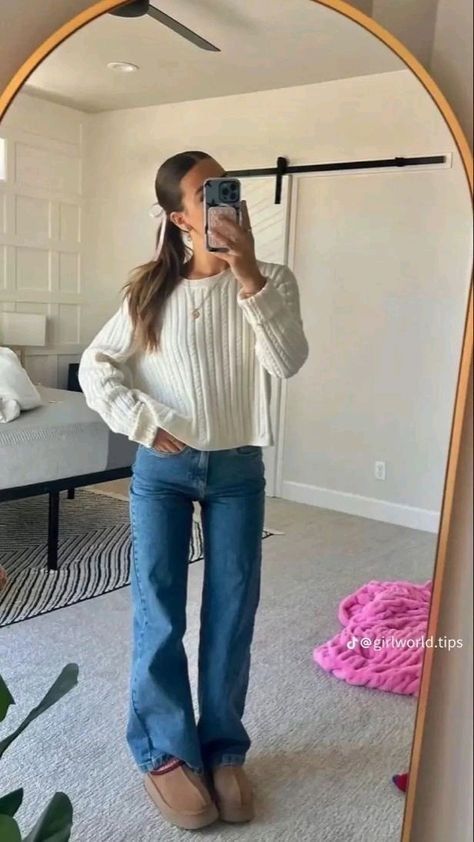 Outfit Ideas Nice Casual, Cute Winter Outfits Sweaters, Spring Outfits High School, Cute Casual Outfits Modest, Snappy Casual Outfits Sorority, School Fit Inspo Spring, Cute Outfits To Wear With Uggs, Cold Picnic Outfit, Mid Weather Outfits