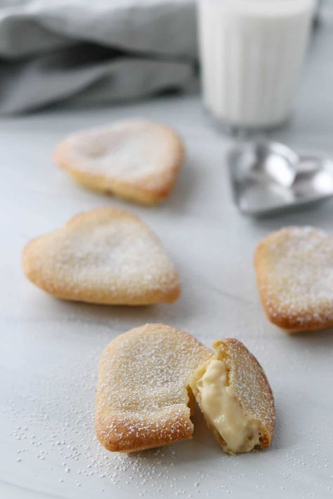 Buttery, tender heart-shaped pastry surrounds rich vanilla pastry cream. Norwegian Crispbread, Vanilla Pastry Cream, Seed Crackers, Tender Heart, Swedish Recipes, Pastry Cream, Baking Project, Pastry Dough, True North