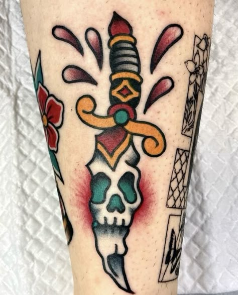 Traditional Dagger Tattoo, Dagger Tattoos, Traditional Dagger, Old School Tattoo Designs, Dagger Tattoo, Traditional Ink, Spine Tattoo, Halloween Tattoos, Tattoo Flash Art