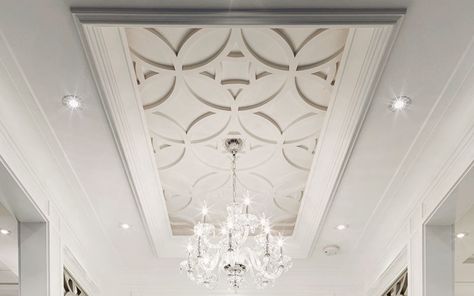 Decorative Ceiling Panels, Ceilings Ideas, Ceiling Color, Living Classic, Ceiling Trim, Gypsum Ceiling, Dining Room Ceiling, Ceiling Detail, Ceiling Treatments