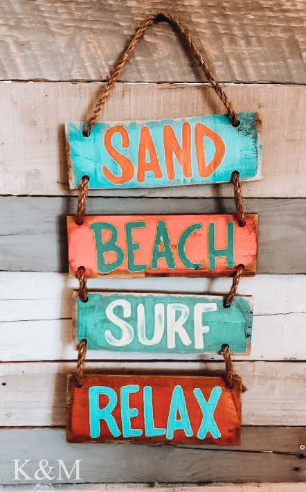 Beach Signs Wooden, Art Plage, Deco Marine, Pallet Wall Art, Beach Room, Painted Wood Signs, Beach Signs, Diy Signs, Tiki Bar