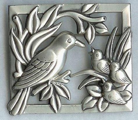 Aluminum Foil Crafts, Embossing Art, Bird Silhouette Art, Diy Wall Hanging Crafts, Metal Embossing Art, 3d Relief Art, Emboss Painting, Pewter Art, Aluminum Foil Art