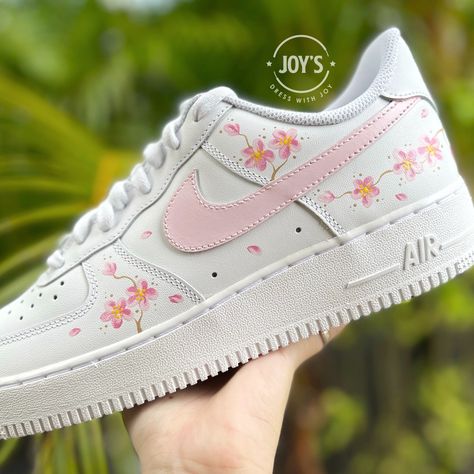 Nike Air Force 1 Flower, Floral Air Force 1, Custom Air Force 1 Flower, Air Forces Painted, Custom Air Force 1 Pink, Flower Custom Shoes, Painted Nike Air Force, Pink Air Force 1, Customized Air Force 1