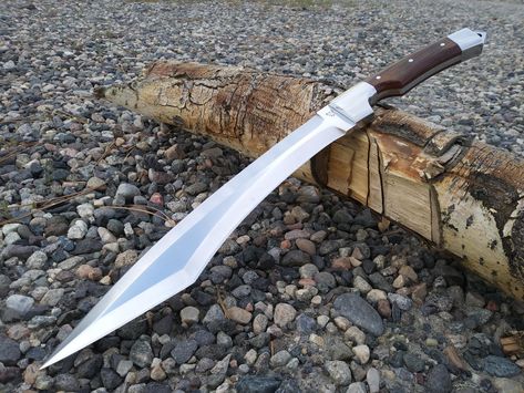 Kukri Machete by RavenStagDesign Diy Survival, Trench Knife, Cool Swords, Cool Knives, Knife Sharpening, Knife Making, Blacksmithing, Bushcraft, Swords