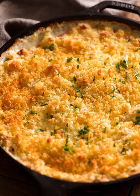 Cast Iron Steak Oven, Best Baked Mac And Cheese, Skillet Mac And Cheese, Best Mac N Cheese Recipe, Baked Mac And Cheese Recipe, Bake Mac And Cheese, Macaroni Cheese Recipes, Iron Skillet Recipes, Best Mac And Cheese