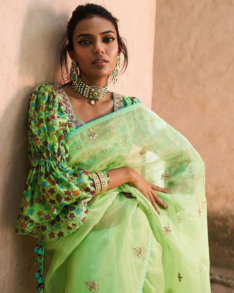 Marodi Embroidery, Full Sleeves Blouse Designs, Punit Balana, Latest Saree Blouse, Leaf Sleeve, Saree Organza, Sanya Malhotra, Full Sleeve Blouse, Embroidered Saree