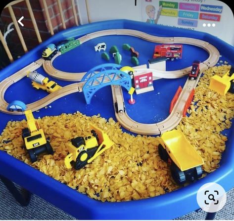 Vehicles Tuff Tray, Messy Tough Tray Ideas, Builders Tray Ideas Eyfs, Tuff Tray Play Ideas, Non Messy Tuff Tray Ideas, Tough Spot Ideas Eyfs, Vehicle Tuff Tray Ideas, Nursery Tray Ideas, Sensory Tough Tray