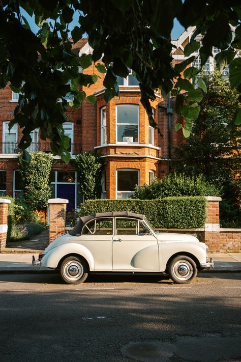 #oldcars #london #england #aesthetic #photography Old England Aesthetic, London England Aesthetic, London Cars, Kingston London, 1960s Aesthetic, 1950s Aesthetic, England Aesthetic, 70s Aesthetic, Old Car